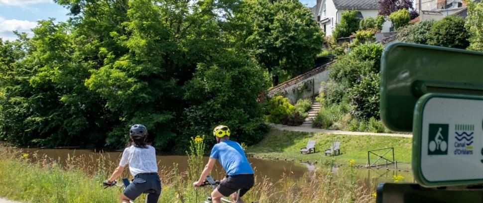 Suivre la voie verte du Canal d'Orléans ©T. Hennequin